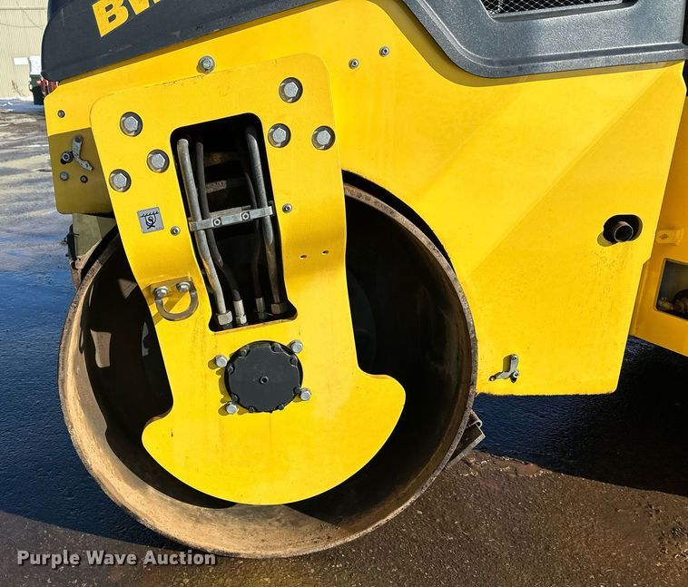 image for item DL7887 2021 Bomag BW138AD double drum vibratory roller