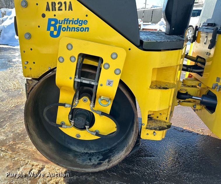 image for item DL7887 2021 Bomag BW138AD double drum vibratory roller