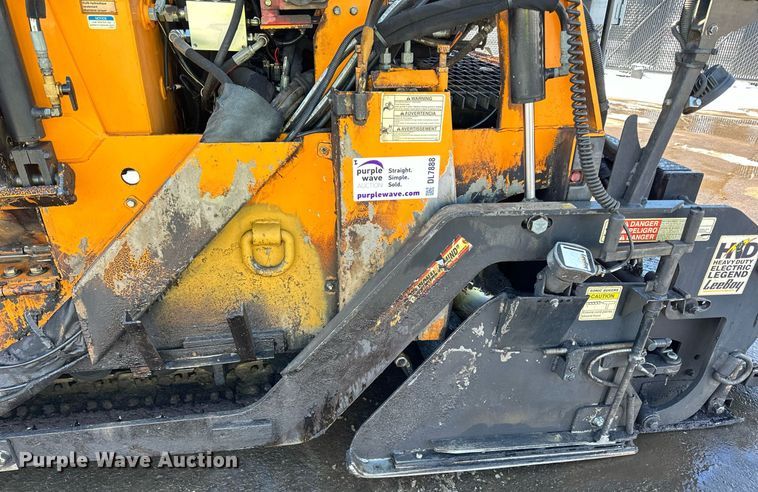 image for item DL7888 2019 LeeBoy 8510E paver
