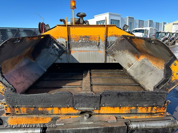 image for item DL7888 2019 LeeBoy 8510E paver