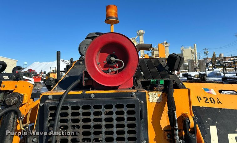 image for item DL7888 2019 LeeBoy 8510E paver