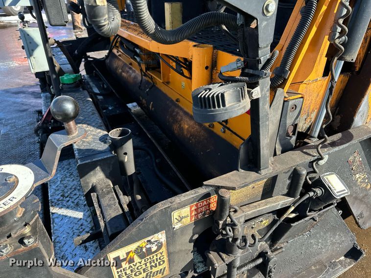 image for item DL7888 2019 LeeBoy 8510E paver