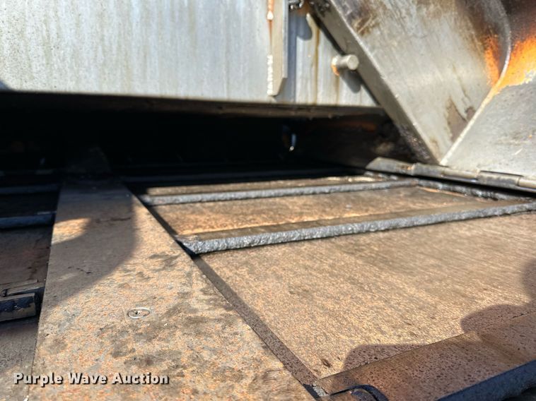 image for item DL7888 2019 LeeBoy 8510E paver