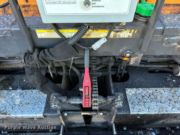 image for item DL7888 2019 LeeBoy 8510E paver