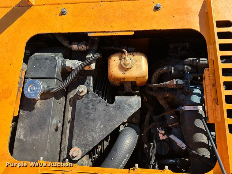 image for item DL7888 2019 LeeBoy 8510E paver