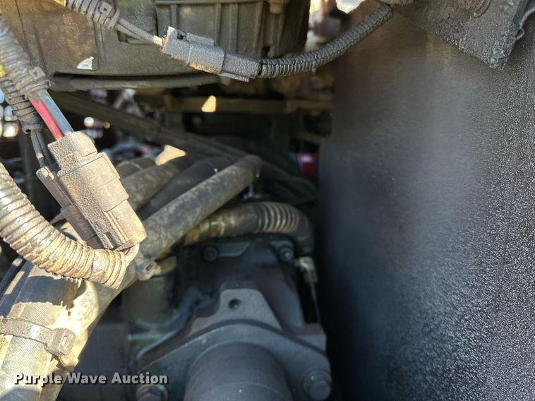 image for item DL7888 2019 LeeBoy 8510E paver