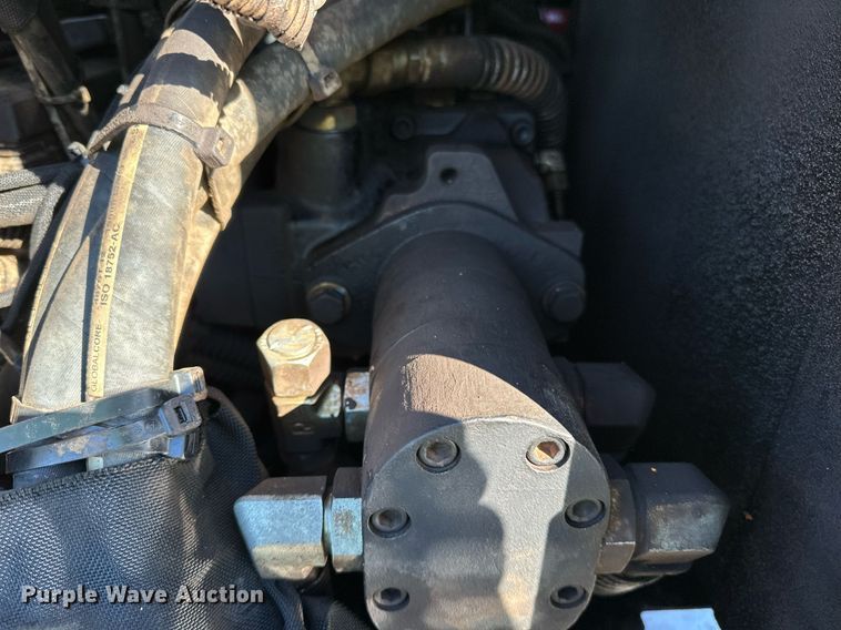 image for item DL7888 2019 LeeBoy 8510E paver