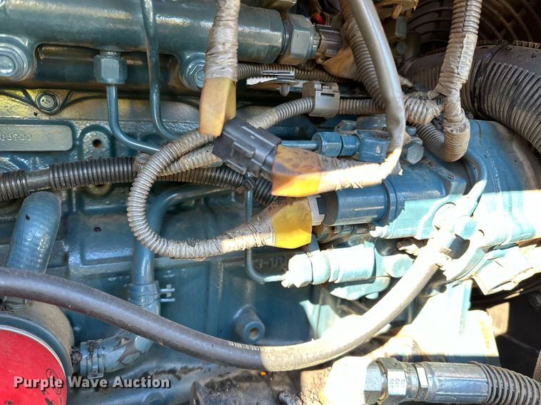 image for item DL7888 2019 LeeBoy 8510E paver