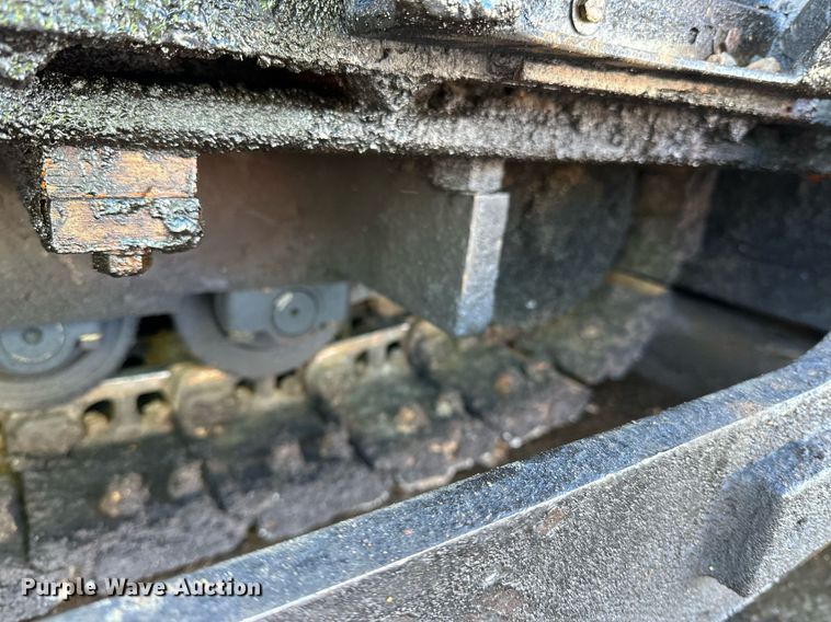 image for item DL7888 2019 LeeBoy 8510E paver