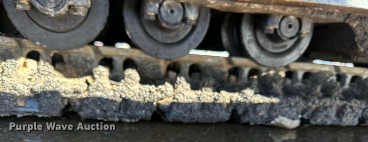 image for item DL7888 2019 LeeBoy 8510E paver