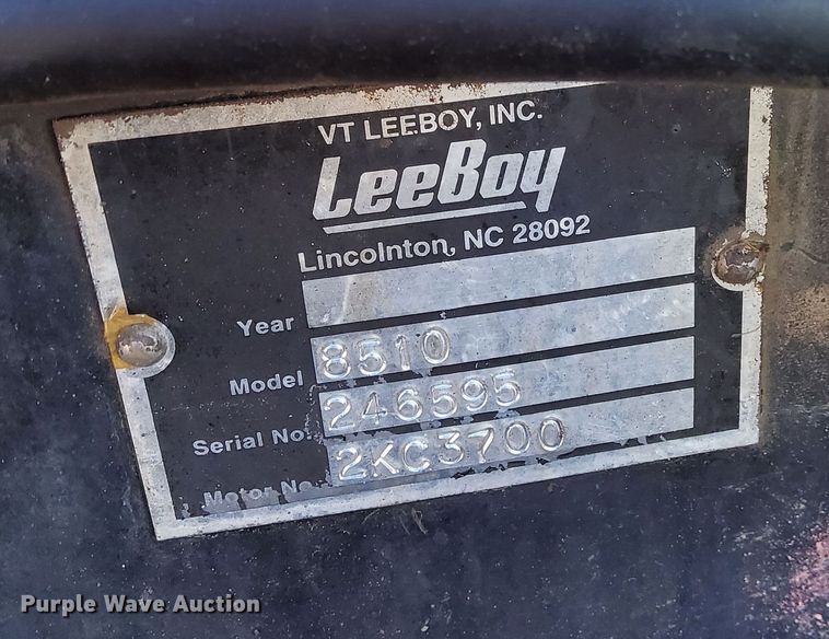 image for item DL7888 2019 LeeBoy 8510E paver