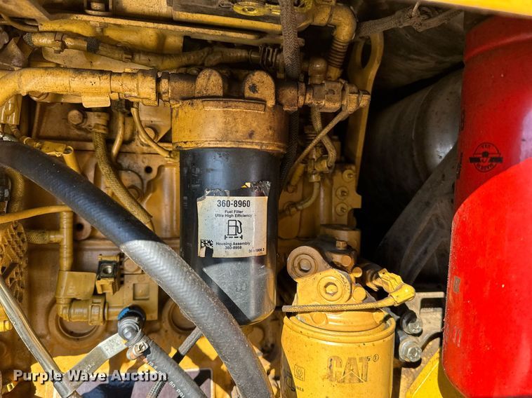 image for item DL7889 2020 Weiler P385B paver