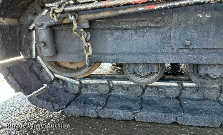 image for item DL7889 2020 Weiler P385B paver