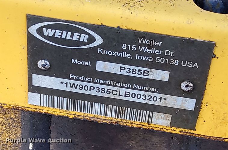image for item DL7889 2020 Weiler P385B paver