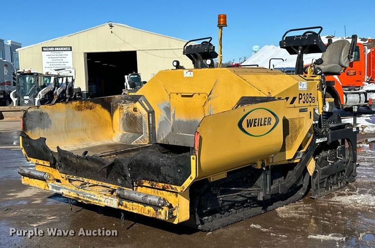 image for item DL7890 2023 Weiler P385B paver