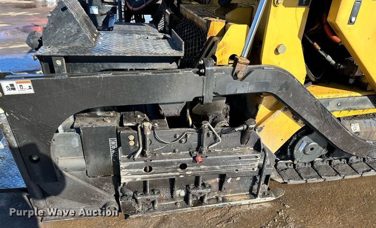 image for item DL7890 2023 Weiler P385B paver