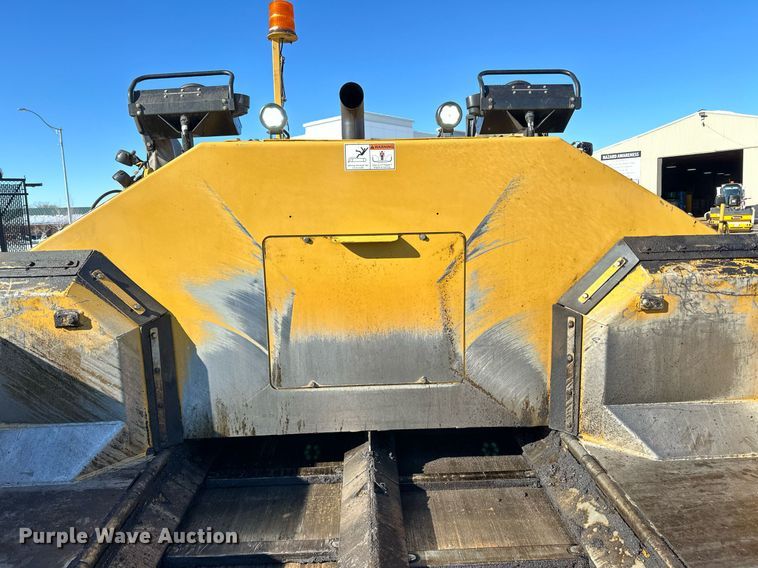 image for item DL7890 2023 Weiler P385B paver