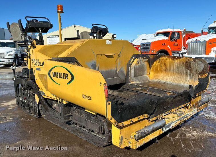 image for item DL7890 2023 Weiler P385B paver