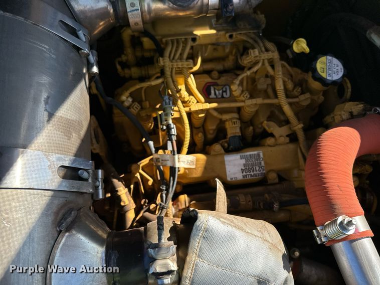 image for item DL7890 2023 Weiler P385B paver