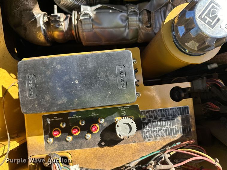 image for item DL7890 2023 Weiler P385B paver