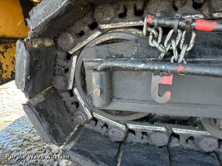 image for item DL7890 2023 Weiler P385B paver