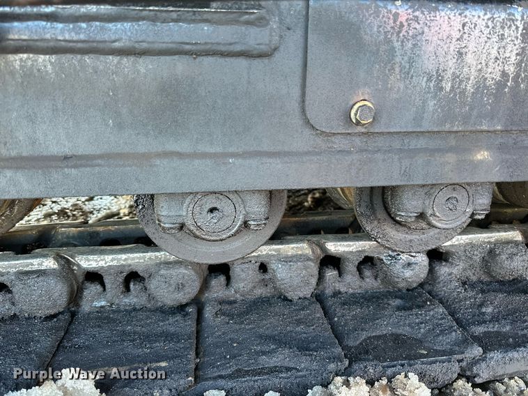 image for item DL7890 2023 Weiler P385B paver