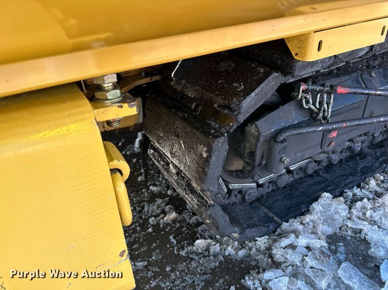 image for item DL7890 2023 Weiler P385B paver