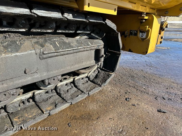 image for item DL7890 2023 Weiler P385B paver