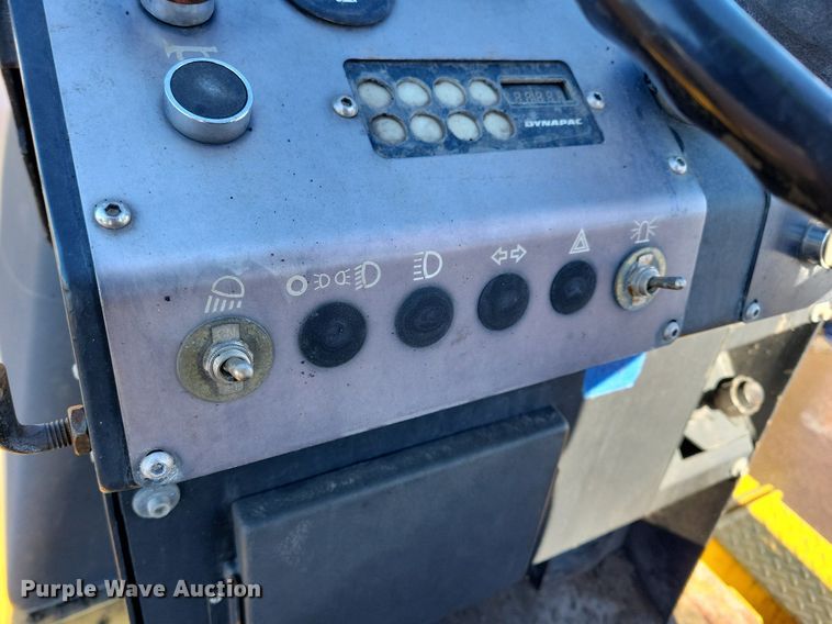 image for item DL7891 2003 Dynapac CP 132 pneumatic roller