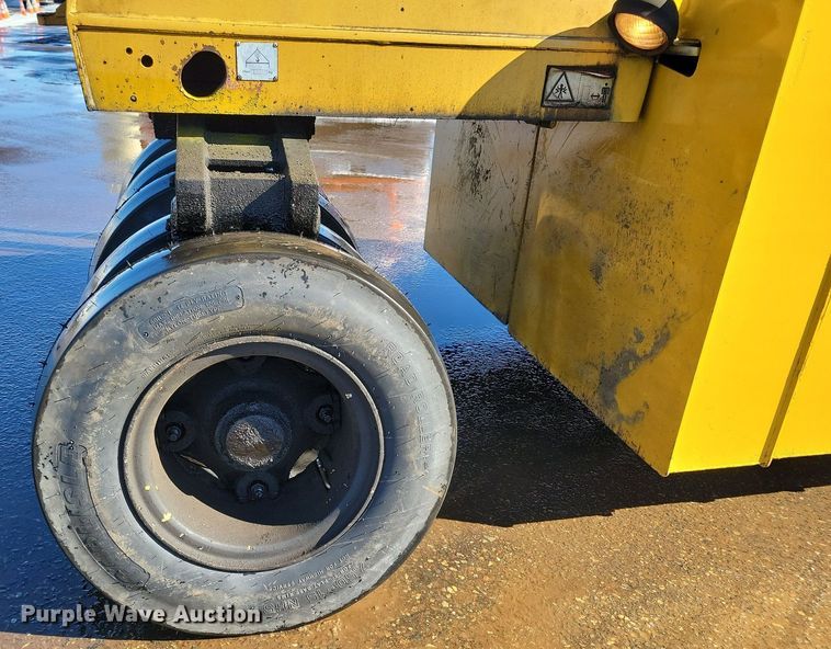 image for item DL7891 2003 Dynapac CP 132 pneumatic roller