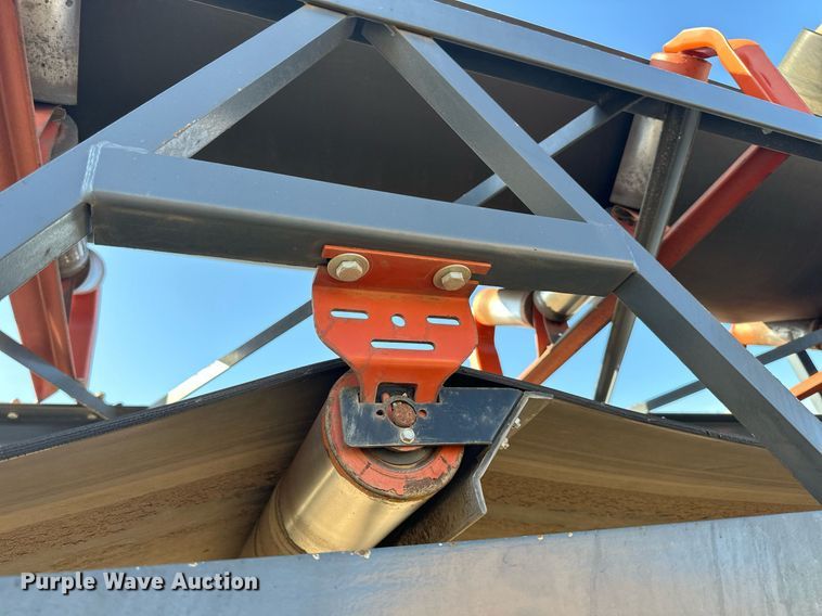 image for item DL7899 2020 Superior 36X100PC radial stacking conveyor