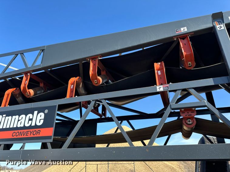 image for item DL7899 2020 Superior 36X100PC radial stacking conveyor