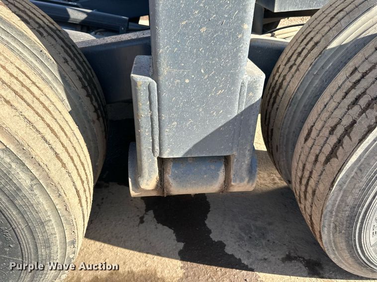 image for item DL7899 2020 Superior 36X100PC radial stacking conveyor