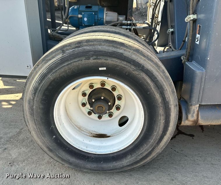 image for item DL7899 2020 Superior 36X100PC radial stacking conveyor