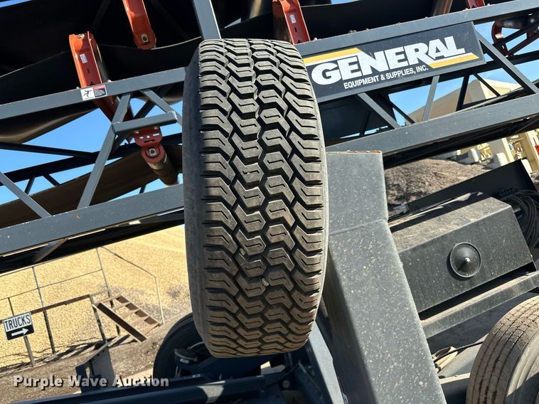 image for item DL7899 2020 Superior 36X100PC radial stacking conveyor