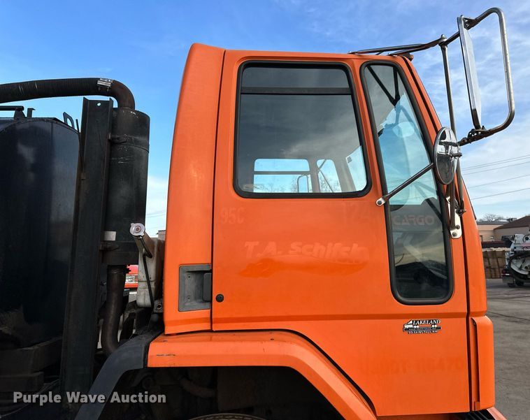 image for item DL7902 1995 Ford CF8000 oil distributor truck