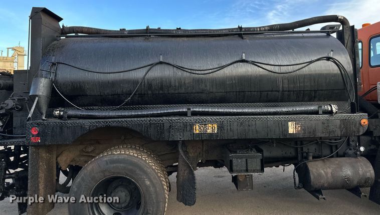 image for item DL7902 1995 Ford CF8000 oil distributor truck