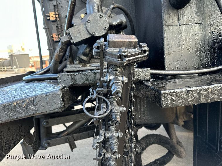 image for item DL7902 1995 Ford CF8000 oil distributor truck