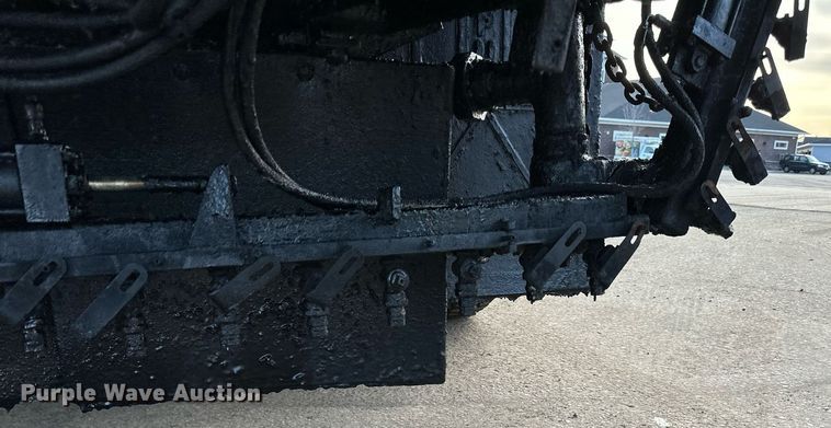 image for item DL7902 1995 Ford CF8000 oil distributor truck