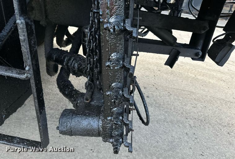 image for item DL7902 1995 Ford CF8000 oil distributor truck