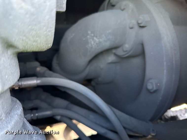 image for item DL7902 1995 Ford CF8000 oil distributor truck