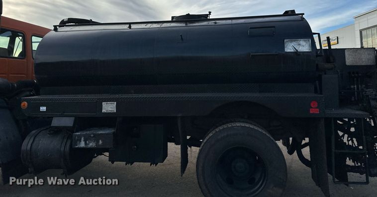 image for item DL7902 1995 Ford CF8000 oil distributor truck