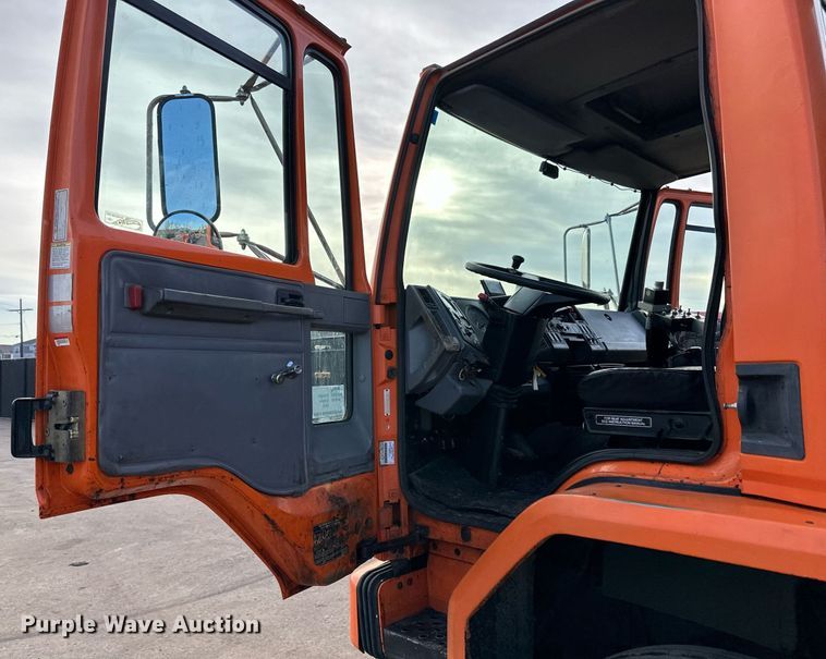 image for item DL7902 1995 Ford CF8000 oil distributor truck