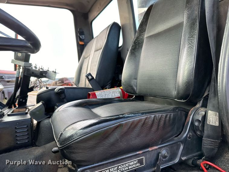 image for item DL7902 1995 Ford CF8000 oil distributor truck