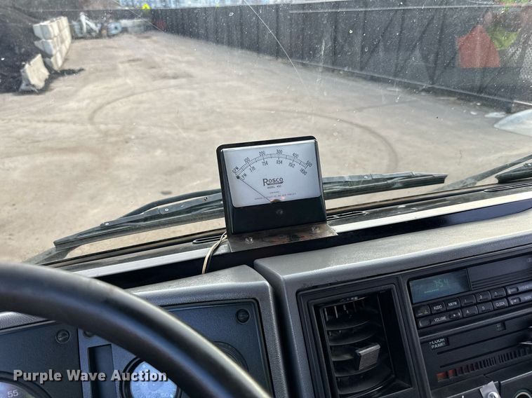 image for item DL7902 1995 Ford CF8000 oil distributor truck