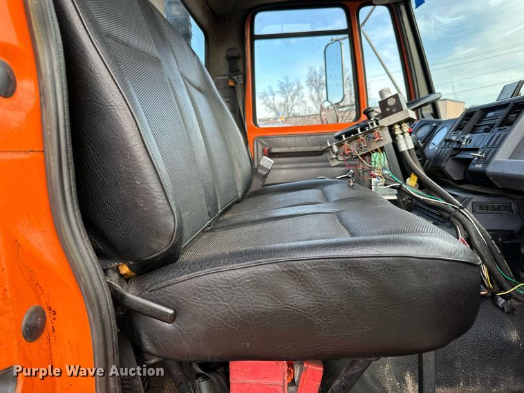 image for item DL7902 1995 Ford CF8000 oil distributor truck