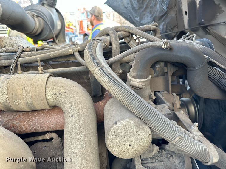 image for item DL7902 1995 Ford CF8000 oil distributor truck