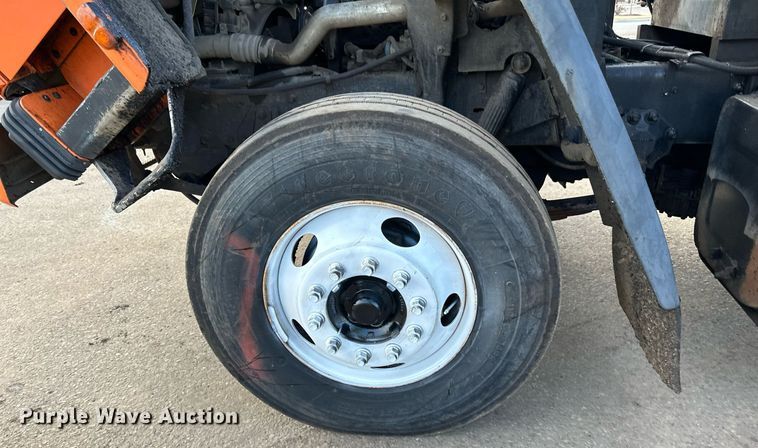 image for item DL7902 1995 Ford CF8000 oil distributor truck