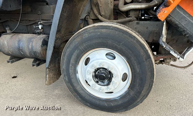 image for item DL7902 1995 Ford CF8000 oil distributor truck