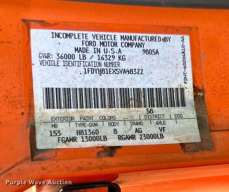 image for item DL7902 1995 Ford CF8000 oil distributor truck